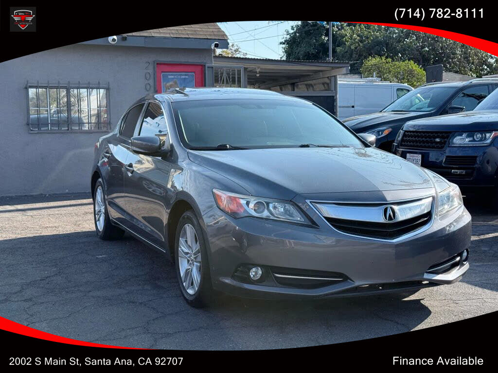 2013 Acura ILX 2.0L FWD with Technology Package