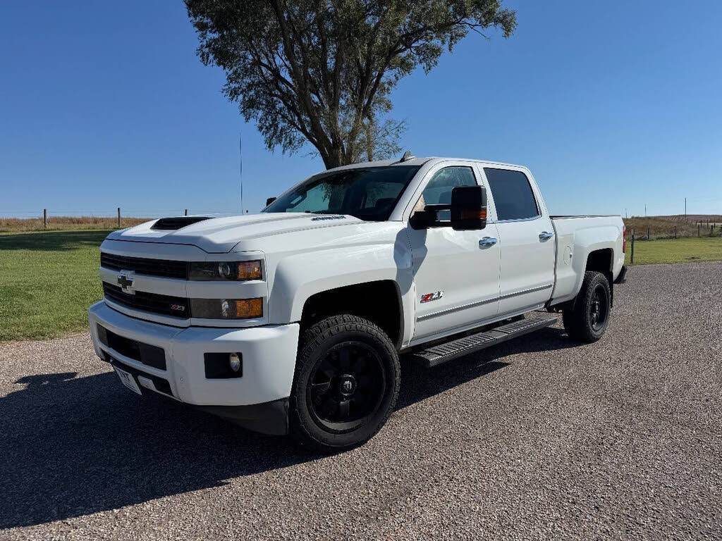 2018 Chevrolet Silverado 2500HD LTZ Crew Cab 4WD