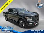 Nissan Titan PRO-4X Crew Cab 4WD