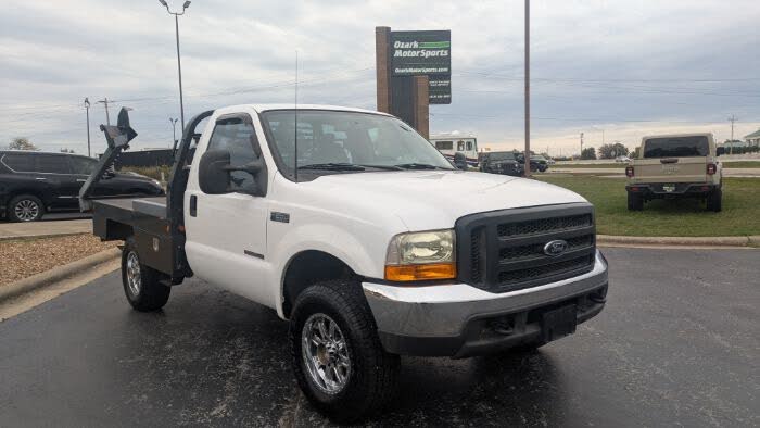 2000 Ford F-250 Super Duty XL Regular Cab LB 4WD