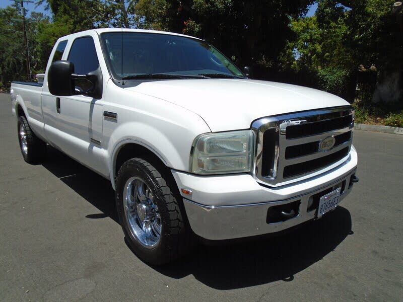 2005 Ford F-250 Super Duty Lariat Extended Cab RWD