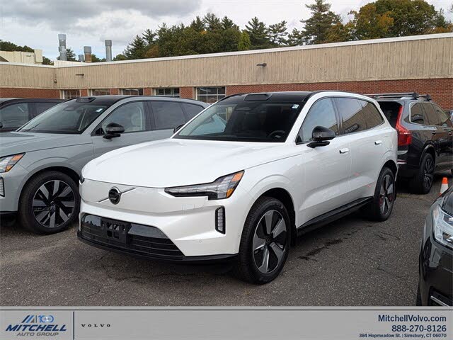 2025 Volvo EX90 Twin Plus 6-Passenger eAWD