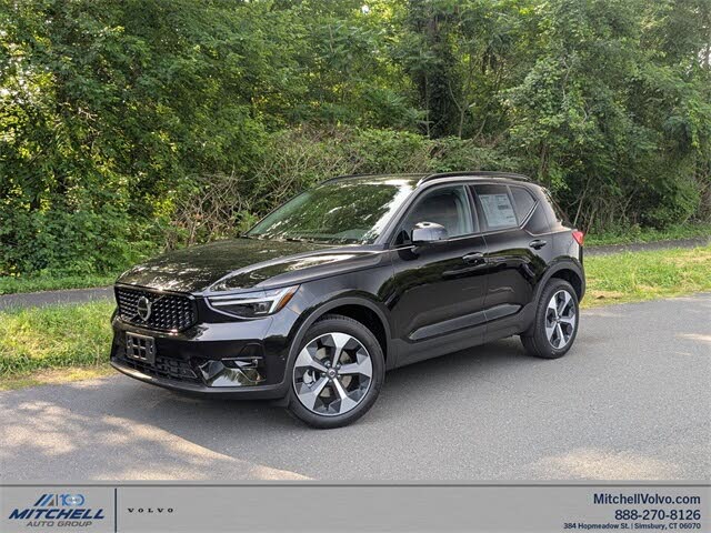 2026 Volvo XC40 B5 Plus AWD