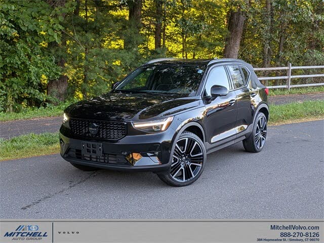 2026 Volvo XC40 B5 Ultra Black Edition AWD