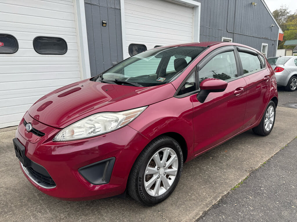 2011 Ford Fiesta SE Hatchback