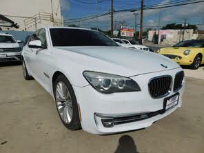 BMW 7 Series 740i RWD