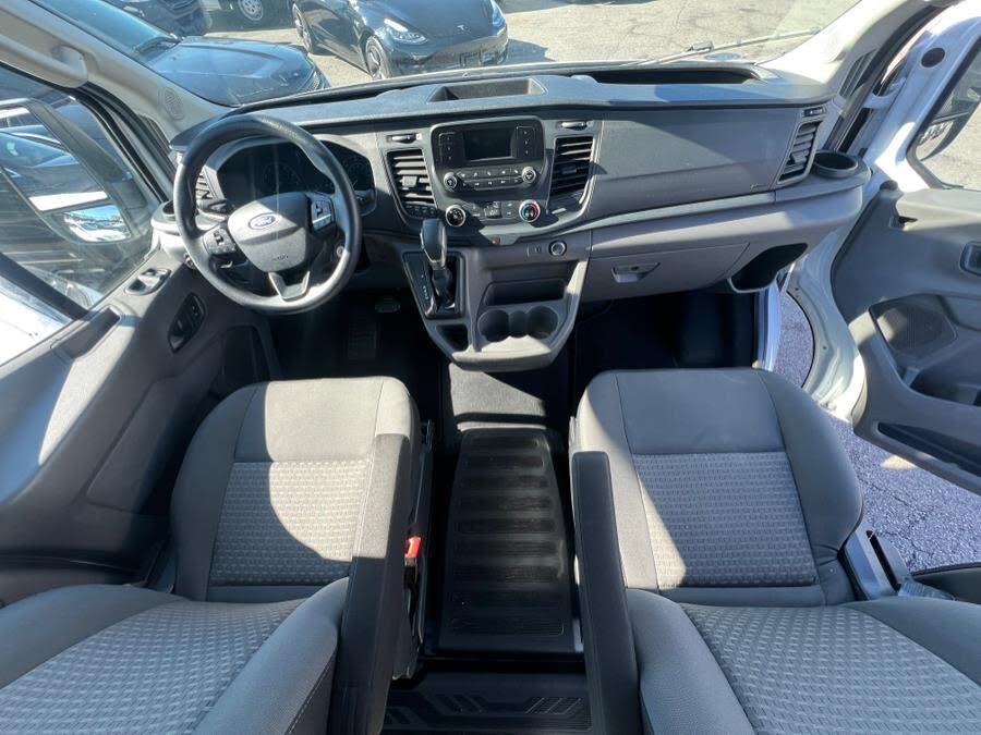 2021 Ford Transit Passenger 350 XLT Medium Roof LB RWD