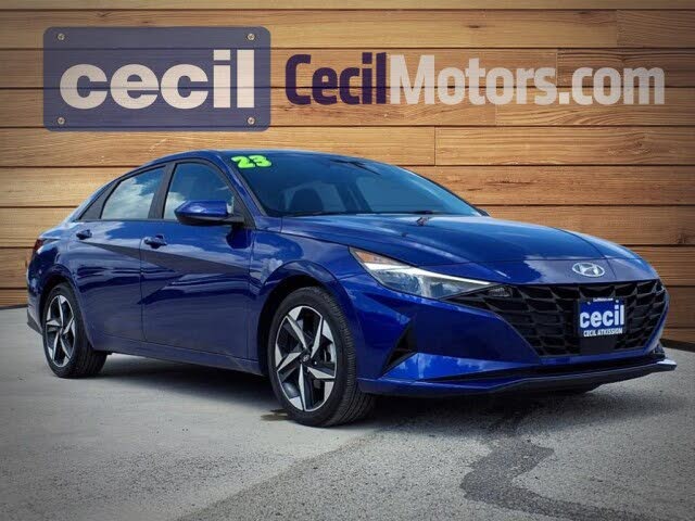 2023 Hyundai Elantra SEL FWD