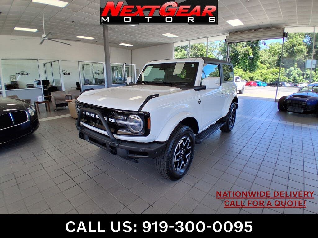2023 Ford Bronco Outer Banks Advanced 2-Door 4WD