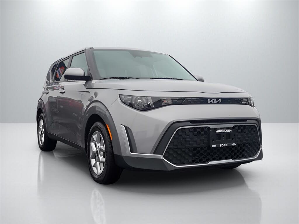 2024 Kia Soul LX FWD