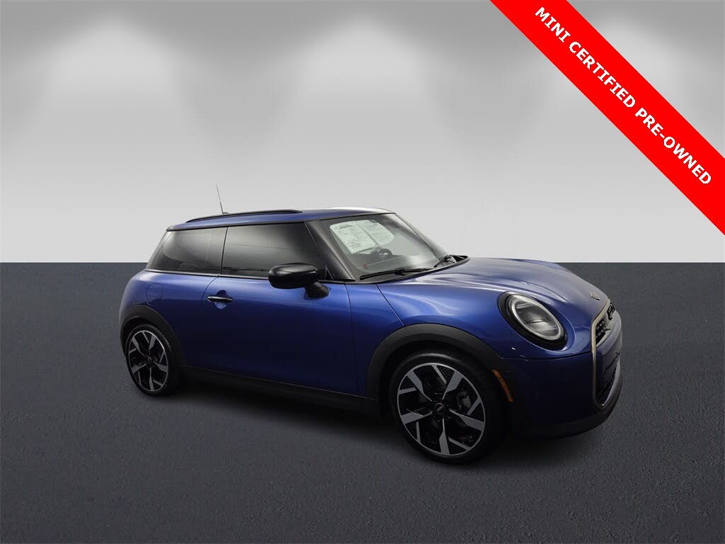 2025 MINI Cooper S Signature Trim 2-door Hatchback