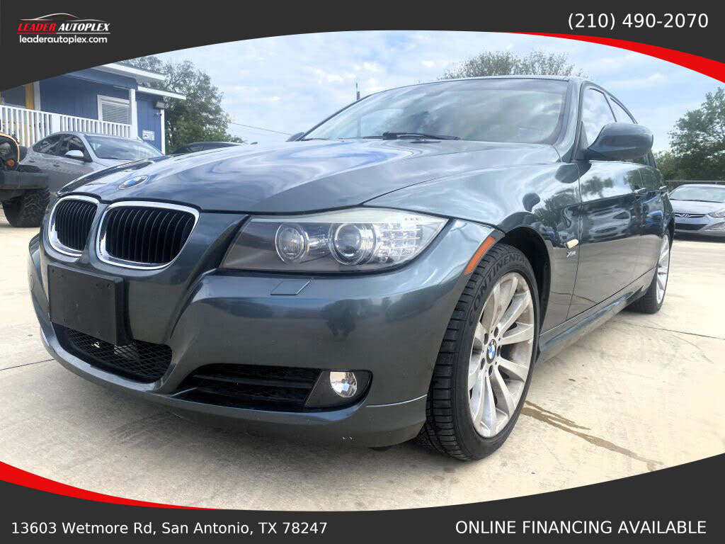 2011 BMW 3 Series 328i xDrive Sedan AWD