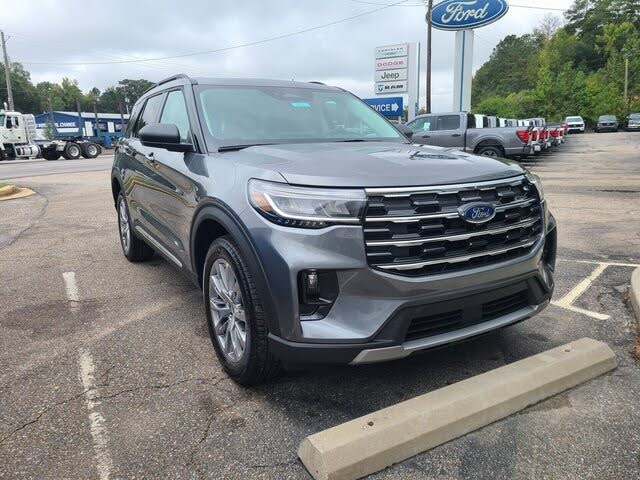 2025 Ford Explorer Active AWD