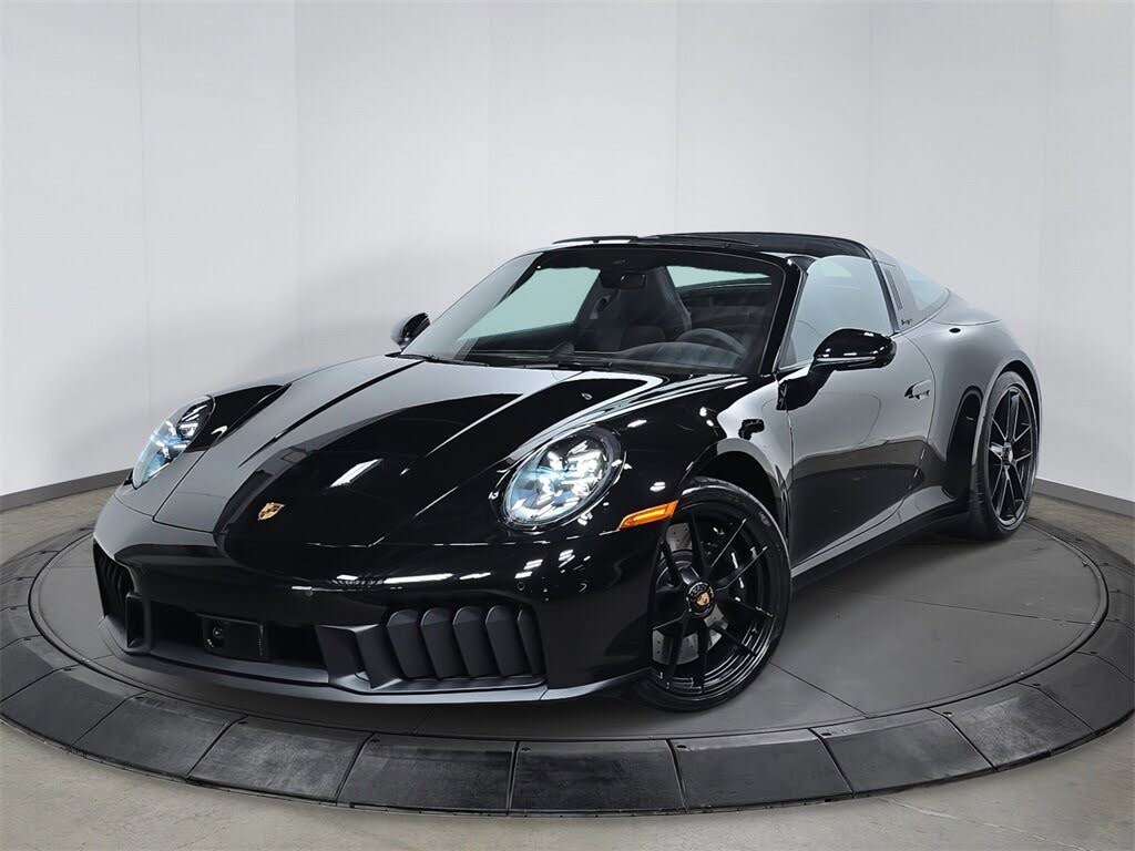 2025 Porsche 911 Targa 4 GTS Cabriolet AWD