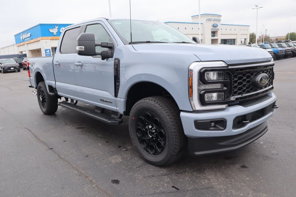 2026 Ford F-250 Super Duty Lariat Crew Cab 4WD