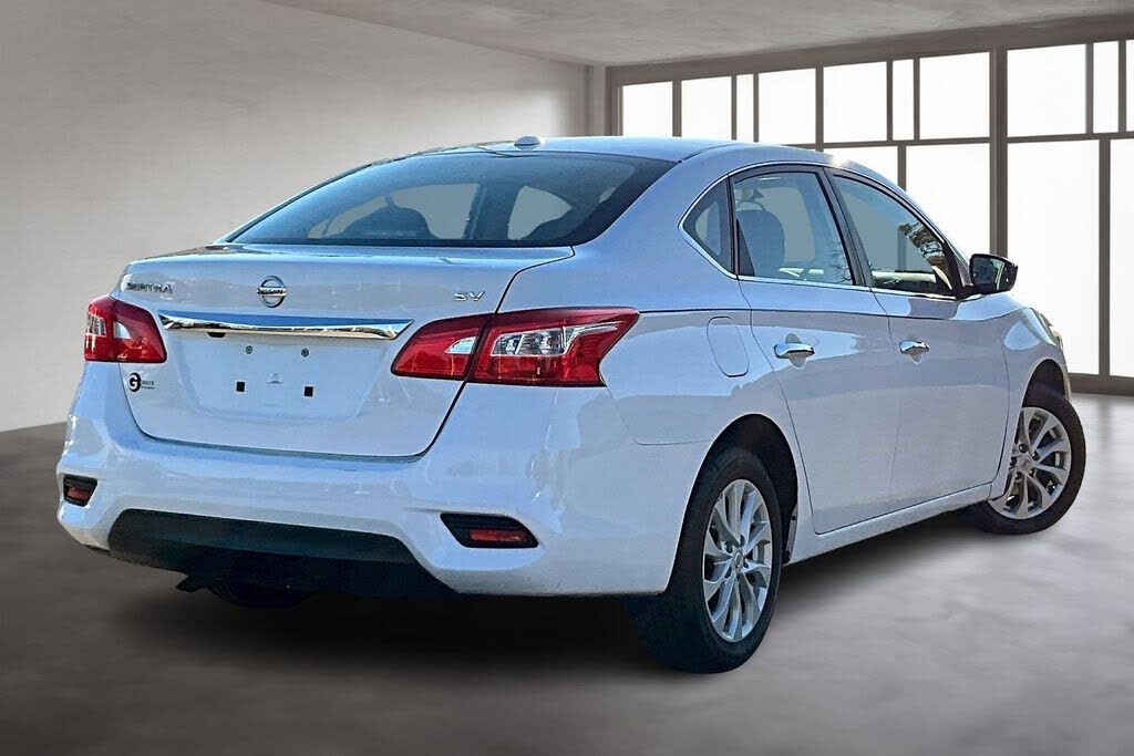 2018 Nissan Sentra SV FWD
