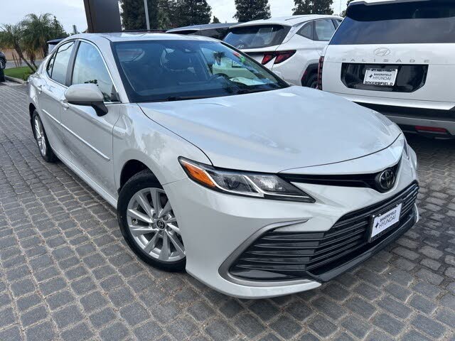 2023 Toyota Camry LE FWD