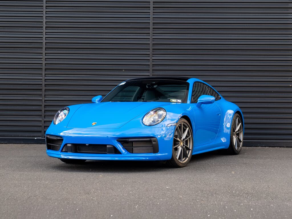 2024 Porsche 911 Carrera S Coupe RWD