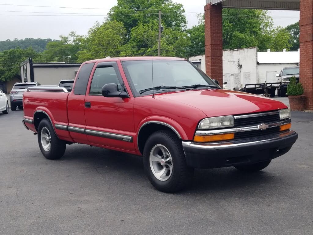 1998 Chevrolet S-10 LS Extended Cab RWD