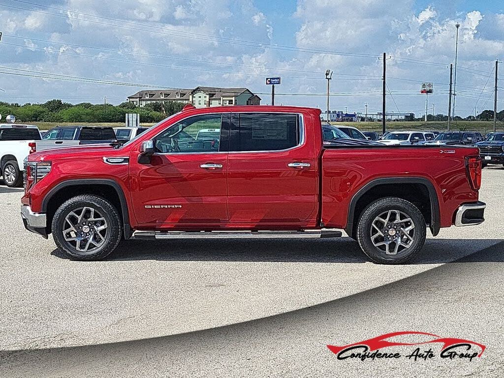 2026 GMC Sierra 1500 SLT Crew Cab 4WD