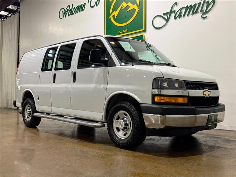 2019 Chevrolet Express Cargo 2500 RWD