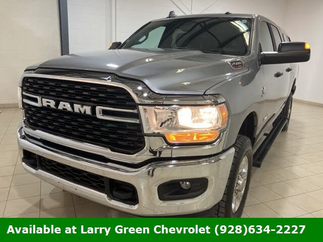 2022 RAM 2500 Big Horn Crew Cab 4WD