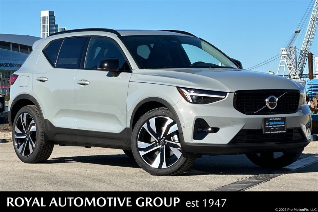 2026 Volvo XC40 B5 Ultra AWD