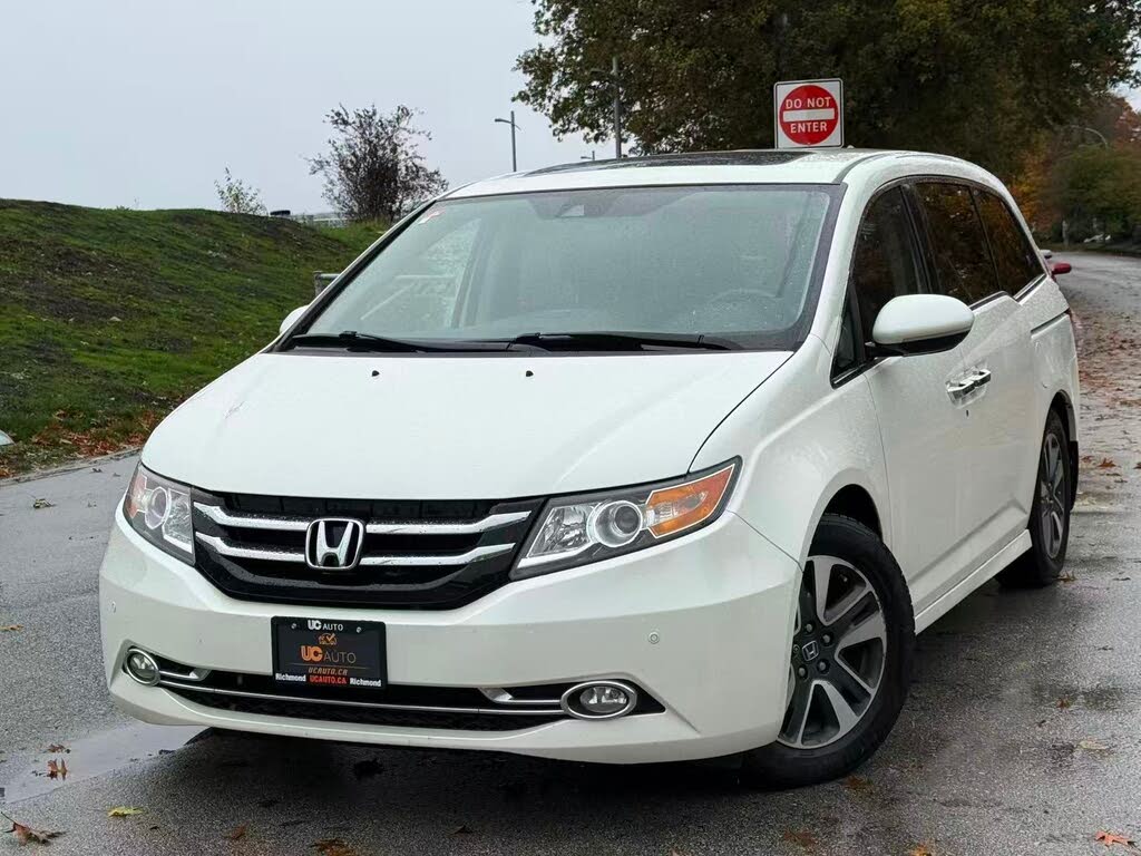 2015 Honda Odyssey Touring FWD