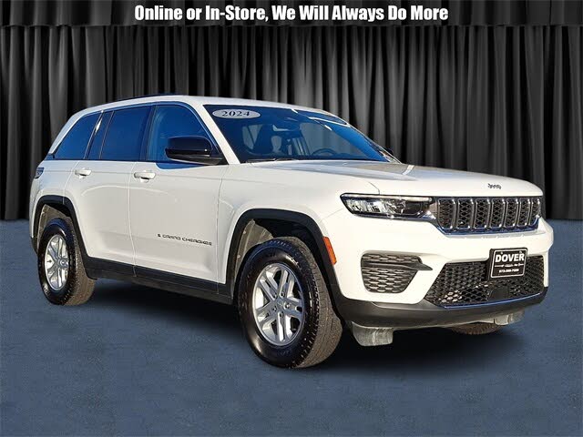 2024 Jeep Grand Cherokee Laredo 4WD