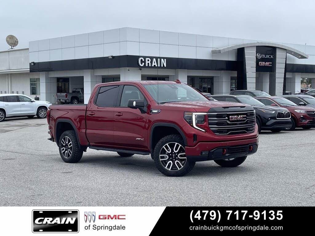 2025 GMC Sierra 1500 AT4 Crew Cab 4WD