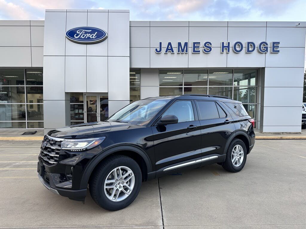 2025 Ford Explorer Active RWD