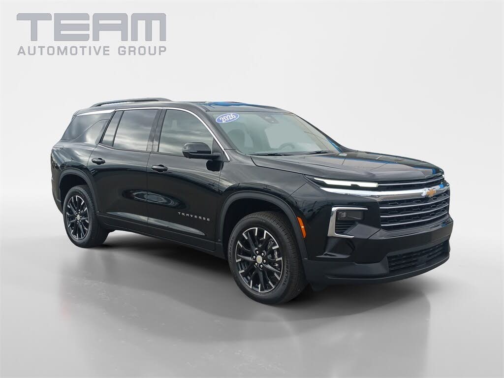 2026 Chevrolet Traverse LT FWD