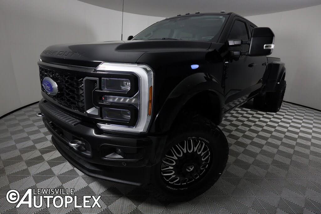 2023 Ford F-450 Super Duty Limited Crew Cab LB DRW 4WD