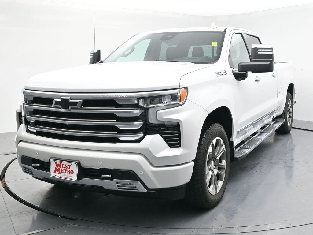 2024 Chevrolet Silverado 1500 High Country Crew Cab 4WD
