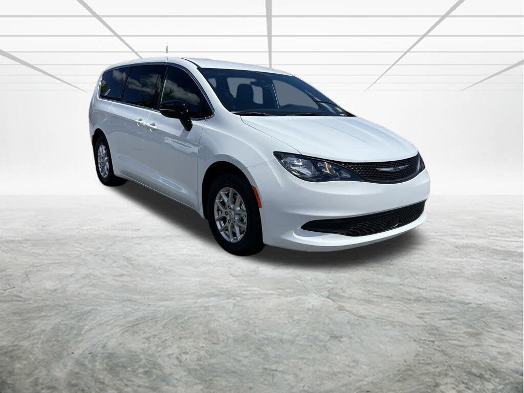 2026 Chrysler Voyager LX FWD