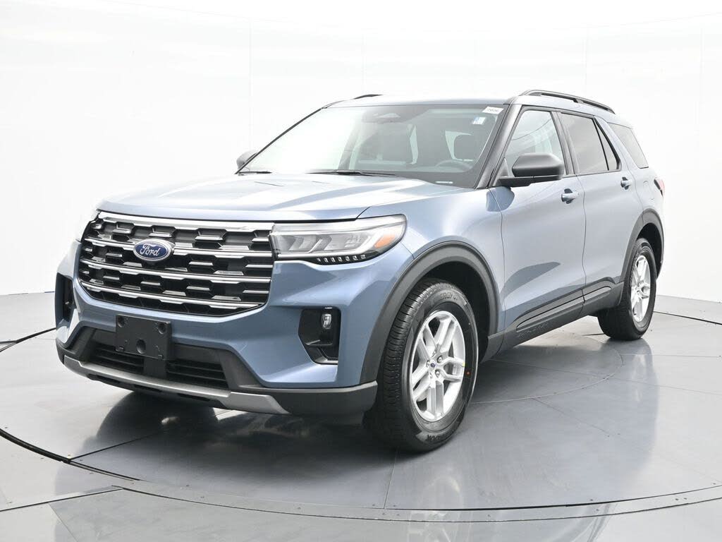 2026 Ford Explorer Active RWD