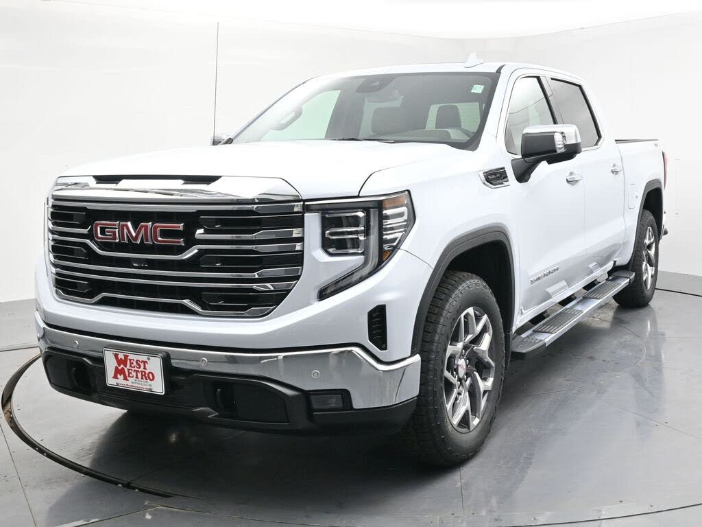 2026 GMC Sierra 1500 SLT Crew Cab 4WD