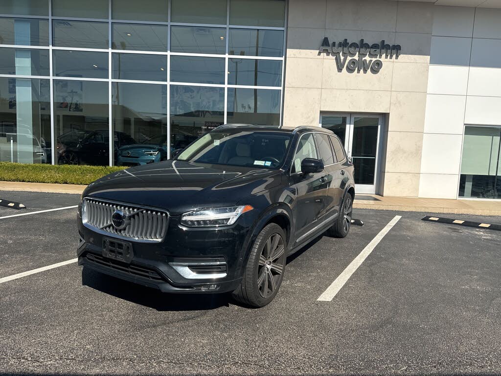 2022 Volvo XC90 T6 Inscription 7-Passenger AWD