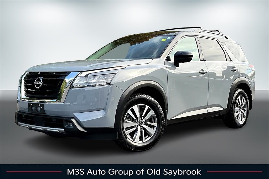 2022 Nissan Pathfinder SL 4WD