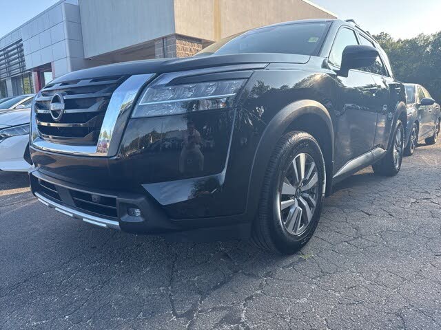 2022 Nissan Pathfinder SL 4WD