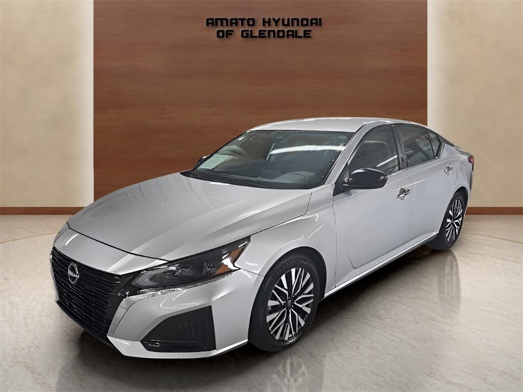 2024 Nissan Altima 2.5 SV FWD