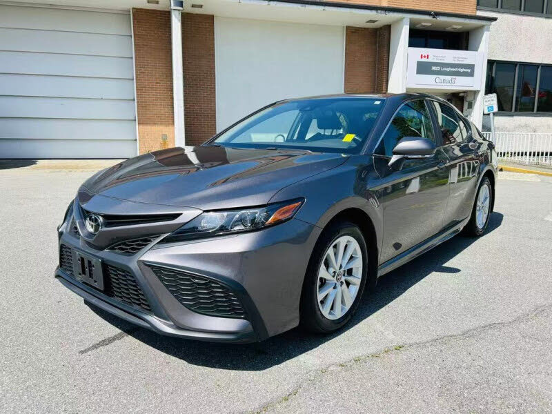 2024 Toyota Camry SE FWD