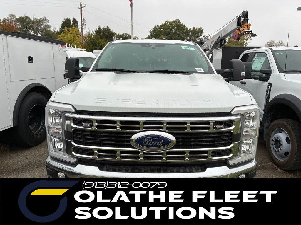 2025 Ford F-350 Super Duty Chassis XL SuperCab DRW 4WD