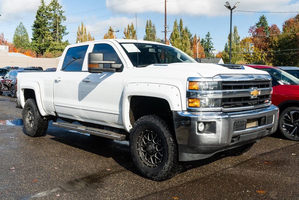 2018 Chevrolet Silverado 2500HD LT Crew Cab 4WD