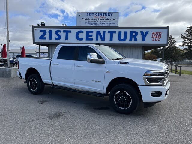 2025 RAM 2500 Laramie Crew Cab 4WD