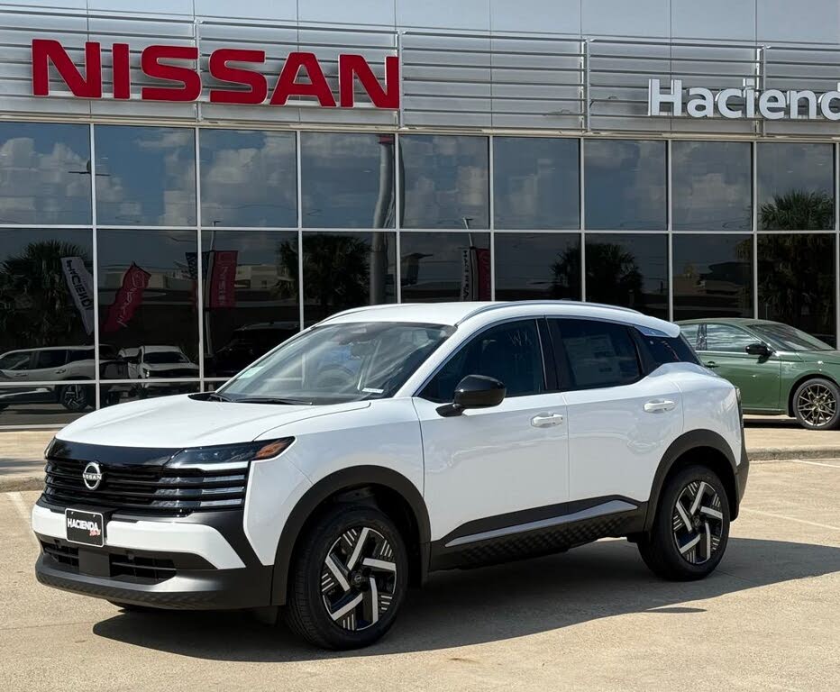 2026 Nissan Kicks SV FWD