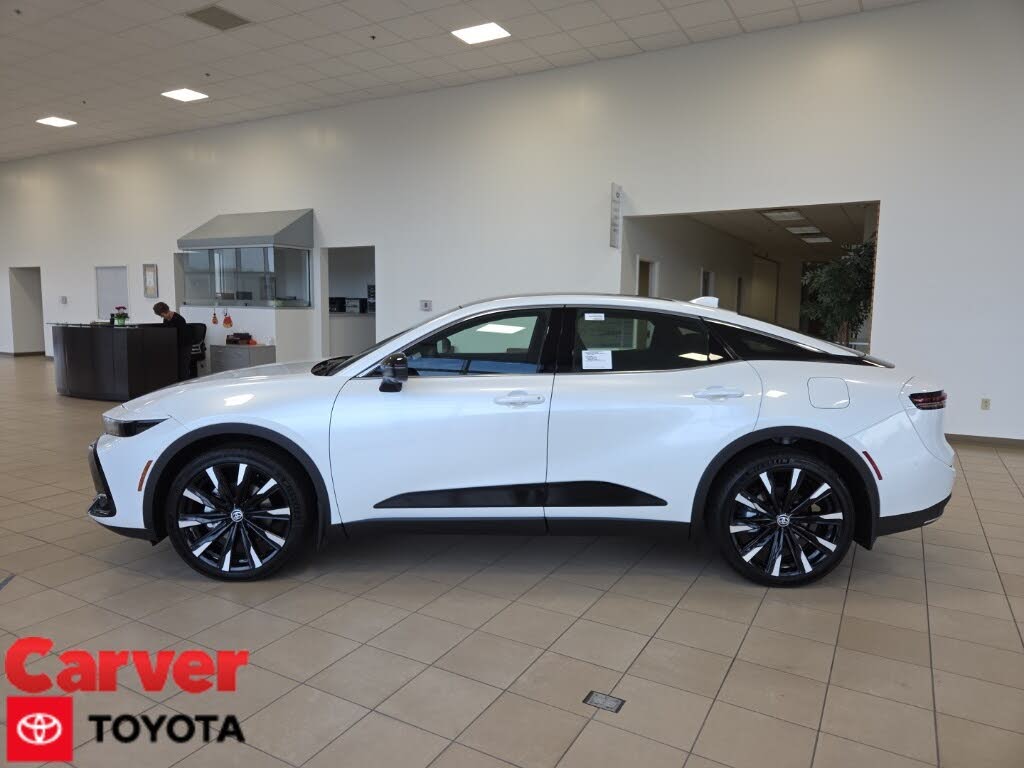 2026 Toyota Crown Platinum AWD