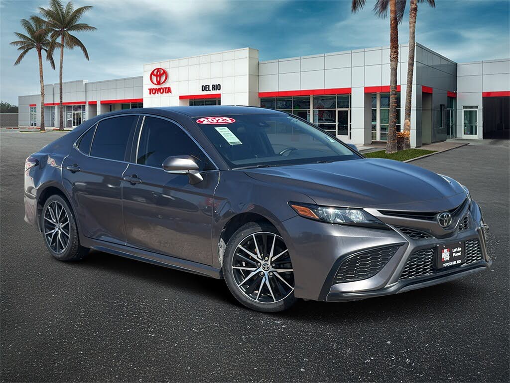 2023 Toyota Camry SE FWD