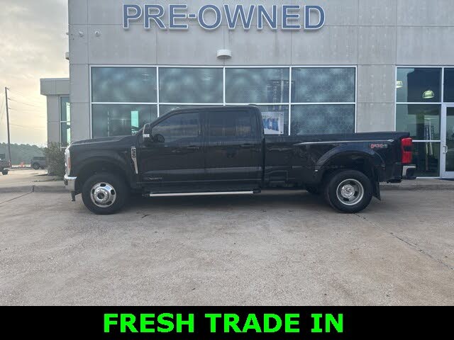 2023 Ford F-350 Super Duty Lariat Crew Cab LB DRW 4WD