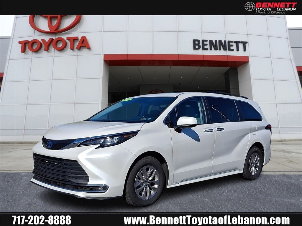 2024 Toyota Sienna XLE 7-Passenger FWD